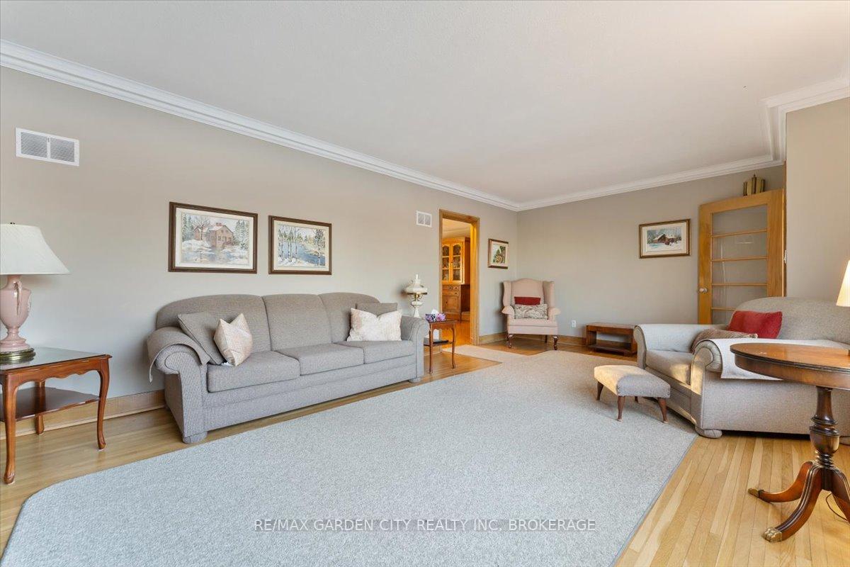 Photo 9 of 31 Broderick Avenue, Thorold, Thorold Downtown — HOMEH