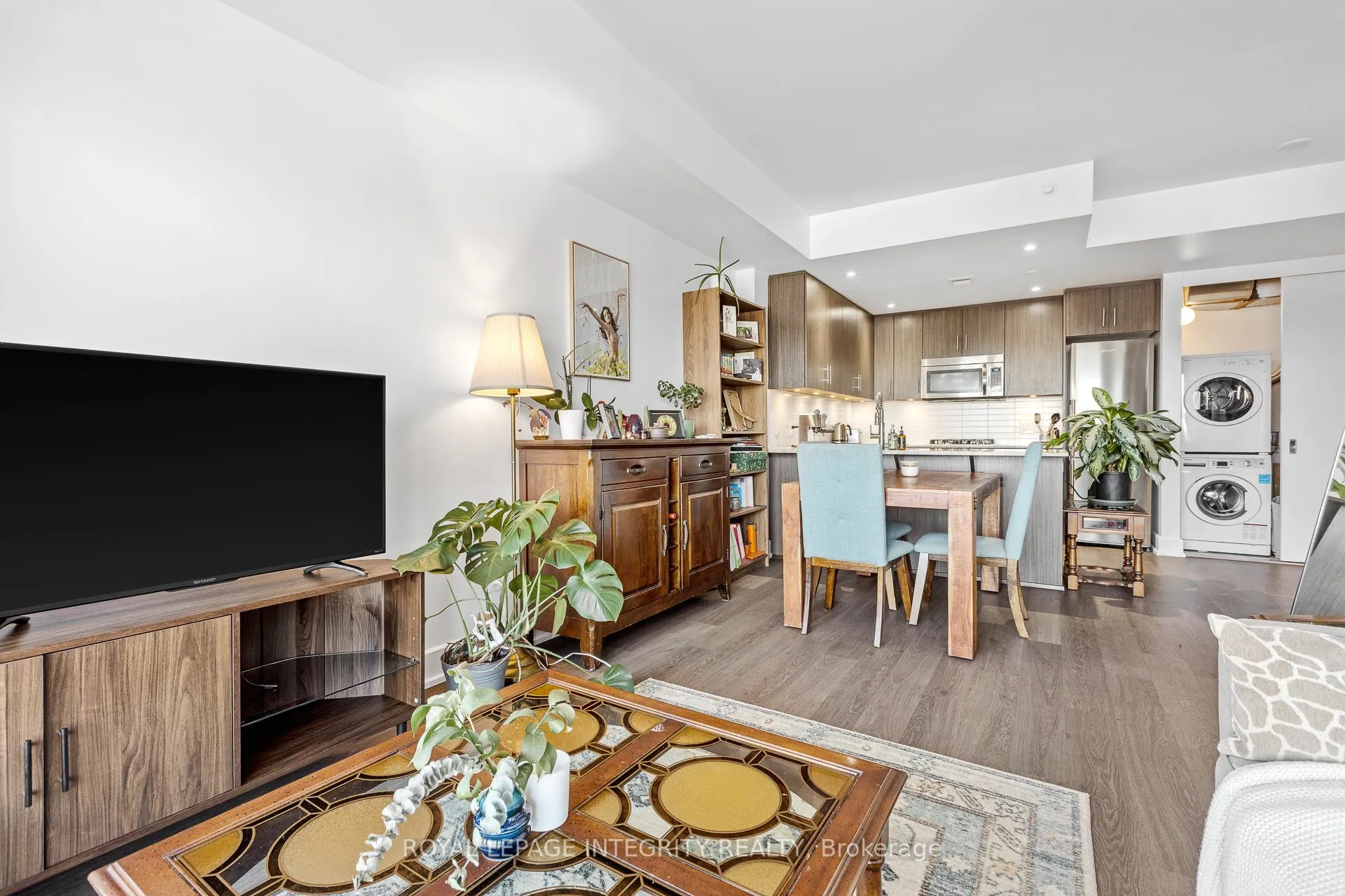 Photo 5 of Unit 410, 7 Marquette Avenue, Ottawa, Vanier — HOMEH