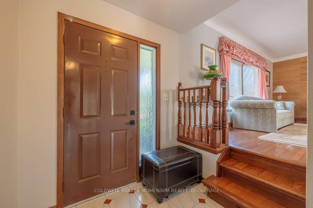 Photo 3 of 5 Mowat Crescent, Thorold, Confederation Heights — HOMEH