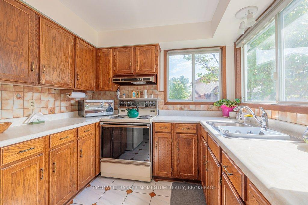 Photo 18 of 5 Mowat Crescent, Thorold, Confederation Heights — HOMEH