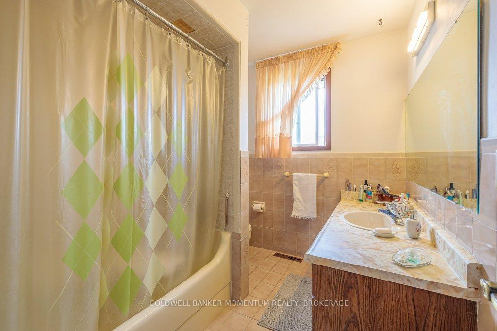 Photo 28 of 5 Mowat Crescent, Thorold, Confederation Heights — HOMEH