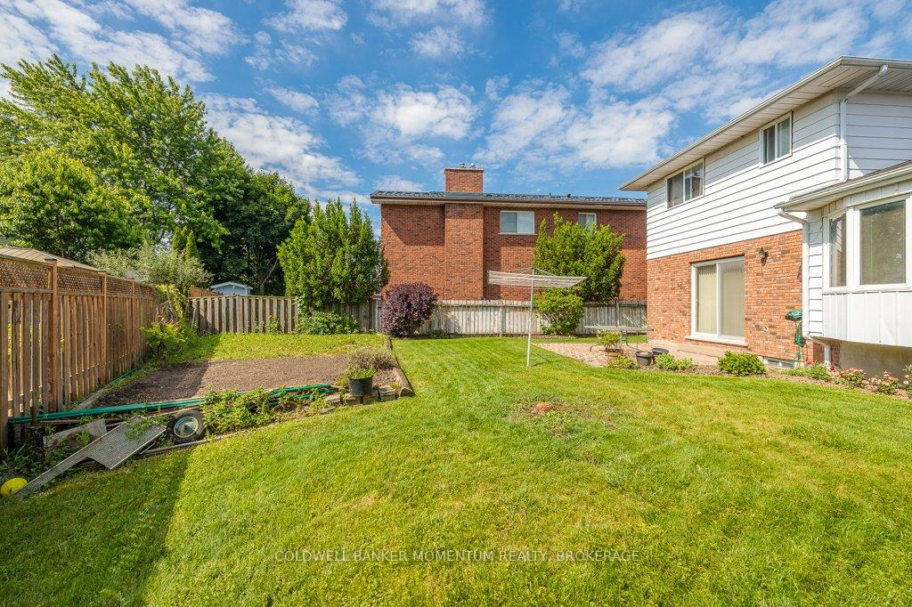 Photo 35 of 5 Mowat Crescent, Thorold, Confederation Heights — HOMEH