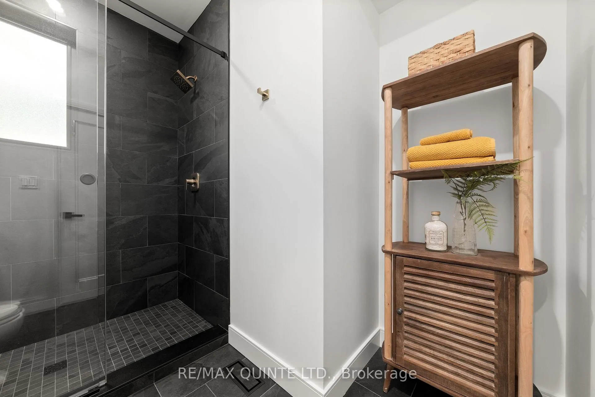Photo 24 of 19 Geen Road, Tweed, Hungerford (Twp) — HOMEH