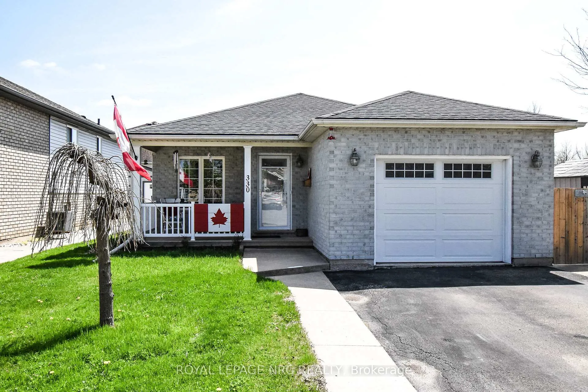 Photo 1 of 330 Autumn Crescent, Welland, West Welland — HOMEH