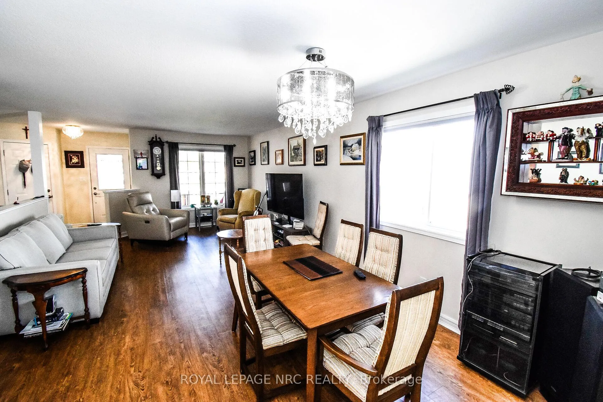 Photo 9 of 330 Autumn Crescent, Welland, West Welland — HOMEH