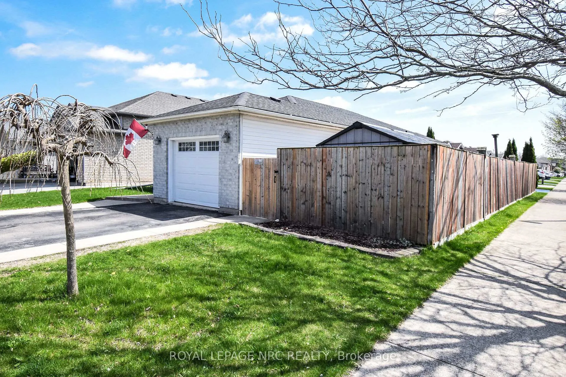 Photo 44 of 330 Autumn Crescent, Welland, West Welland — HOMEH