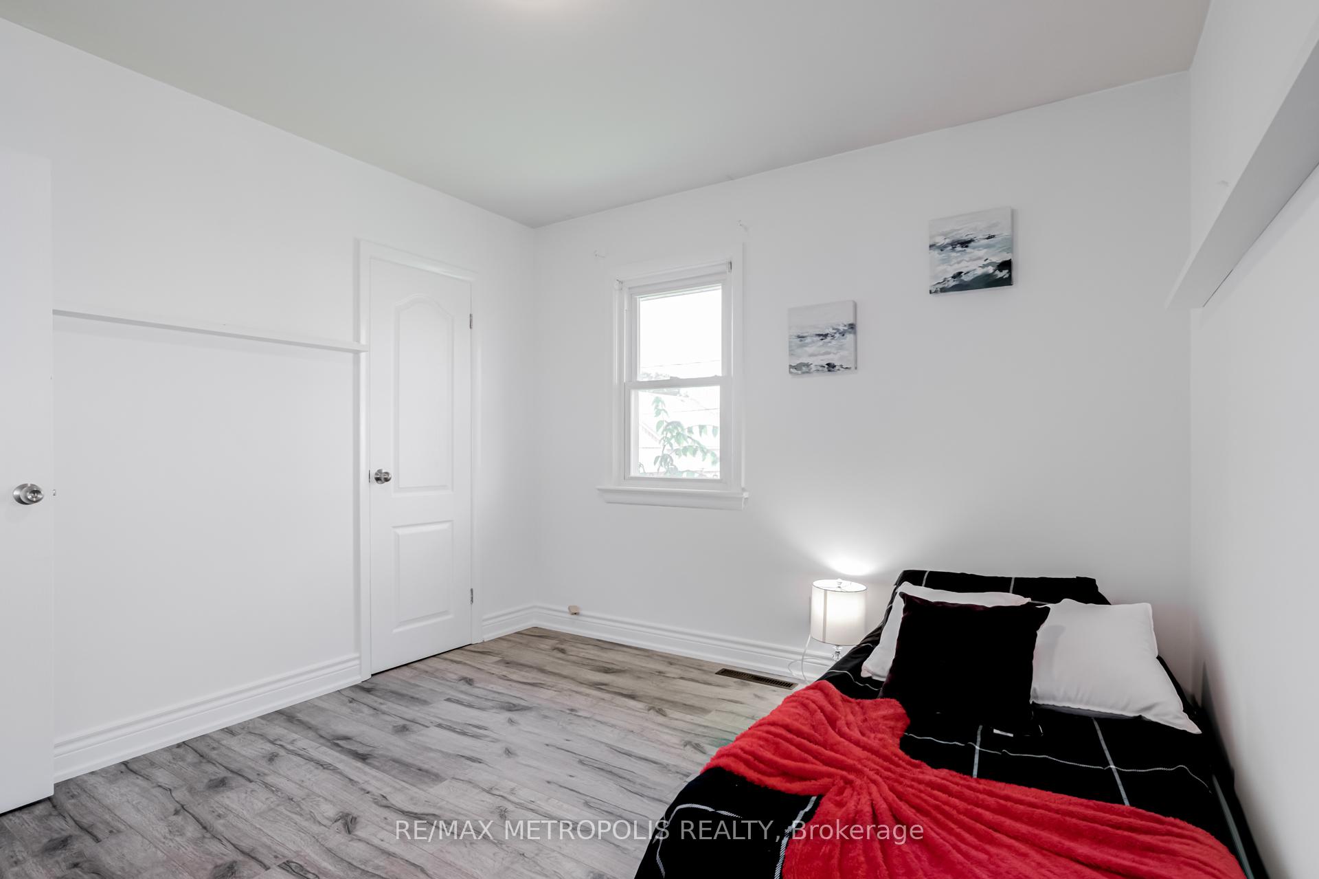 Photo 16 of 76 Albert Street W, Thorold, Thorold Downtown — HOMEH
