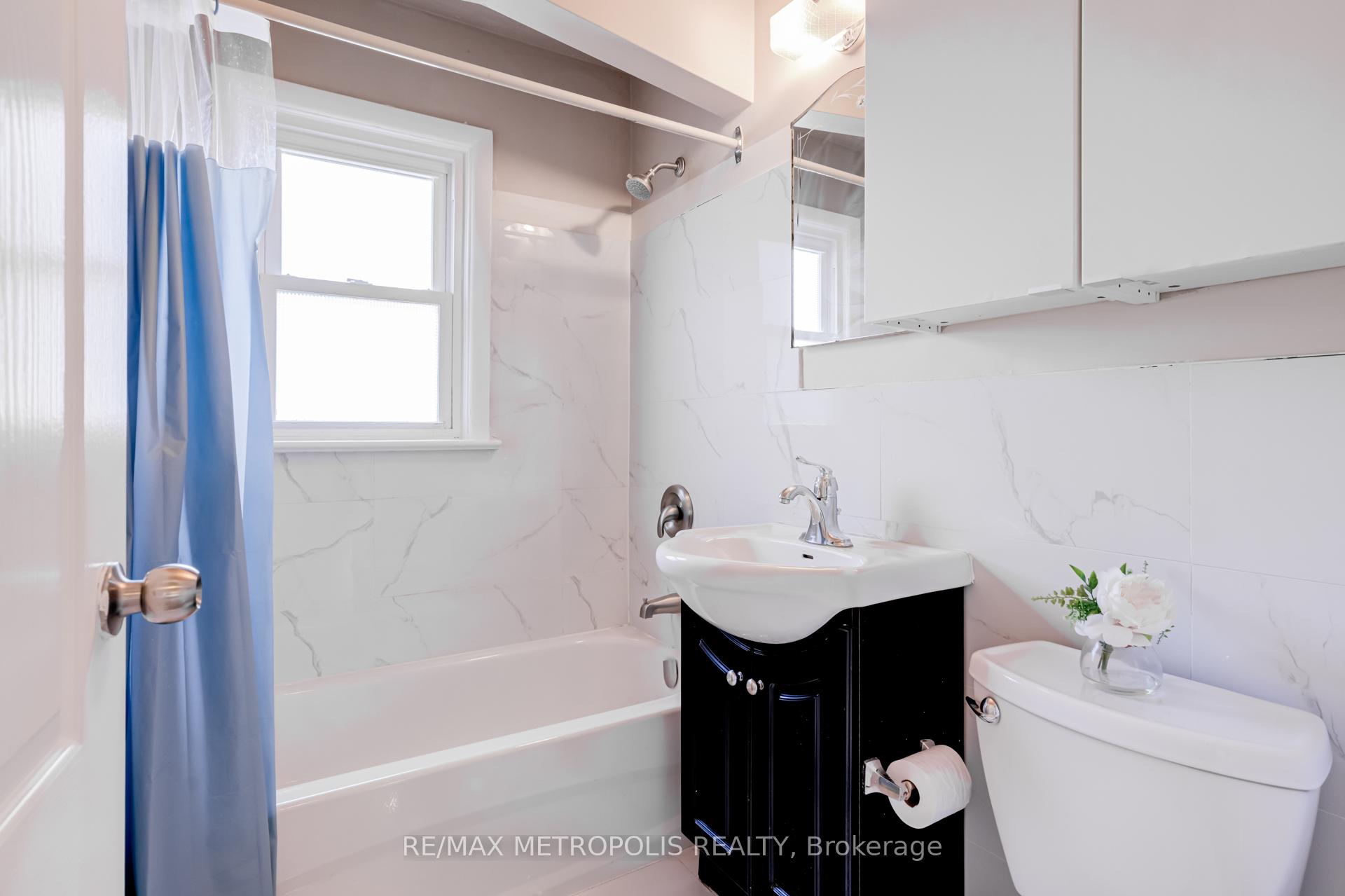 Photo 19 of 76 Albert Street W, Thorold, Thorold Downtown — HOMEH