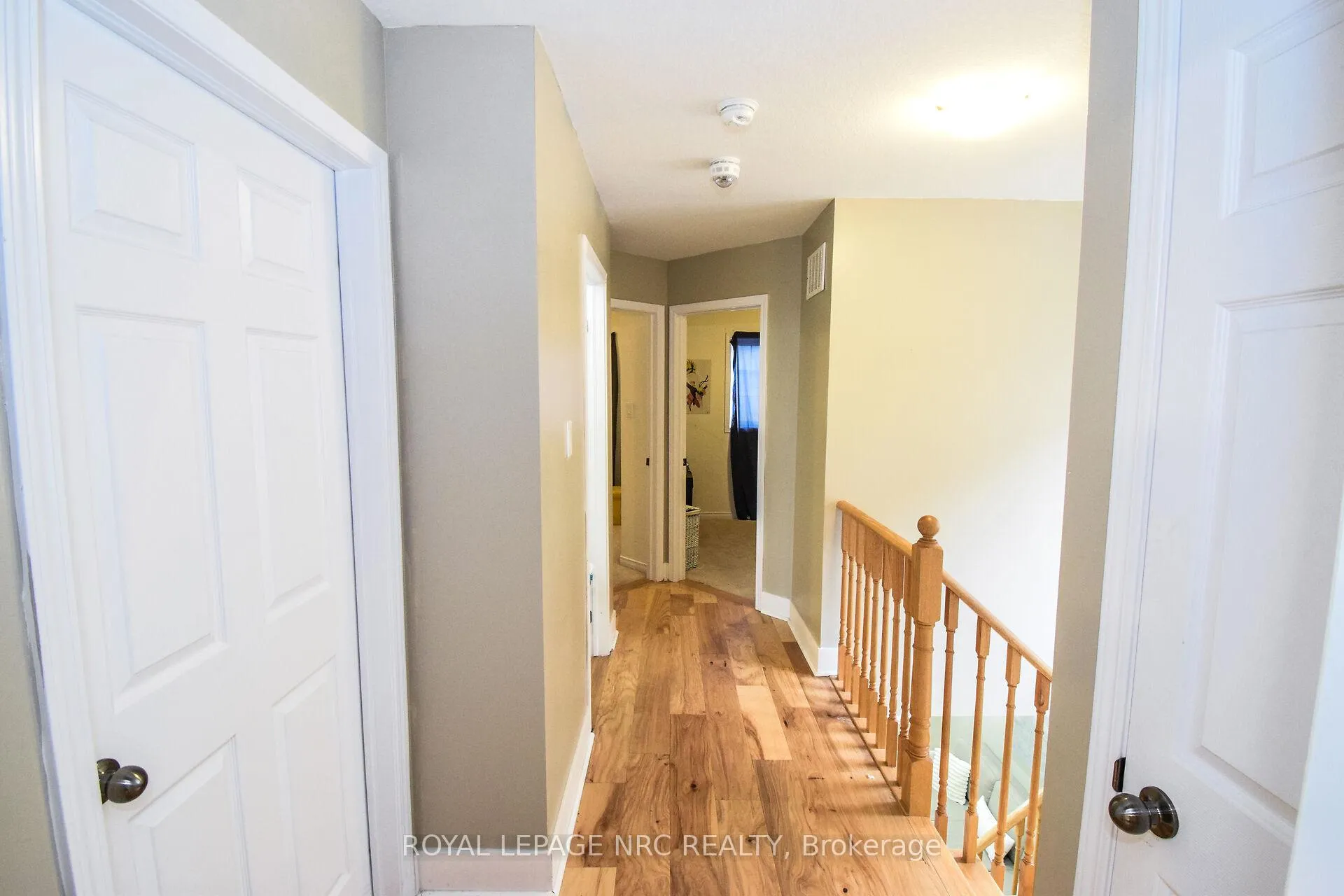 Photo 37 of 7794 Sassafras Trail, Niagara Falls, Brown — HOMEH