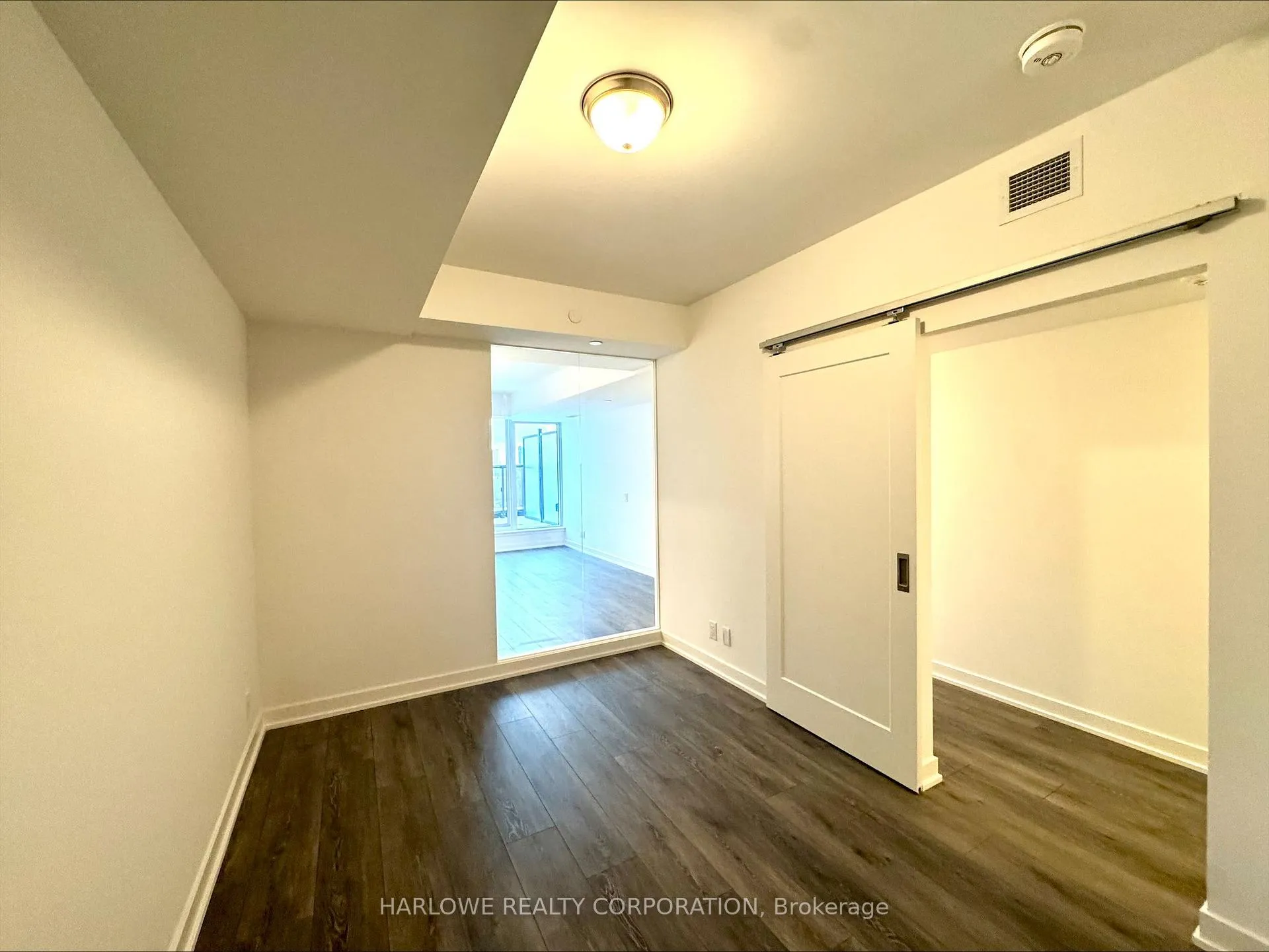 Photo 4 of Unit 803, 2 Manderley Drive, Scarborough, Birchcliffe-Cliffside — HOMEH