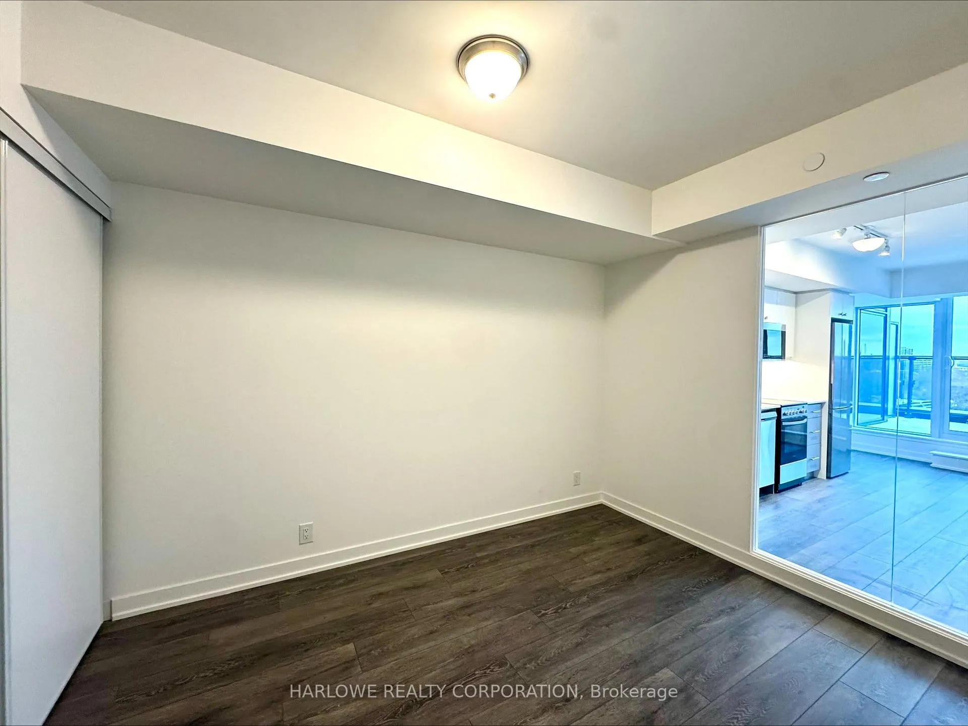 Photo 5 of Unit 803, 2 Manderley Drive, Scarborough, Birchcliffe-Cliffside — HOMEH
