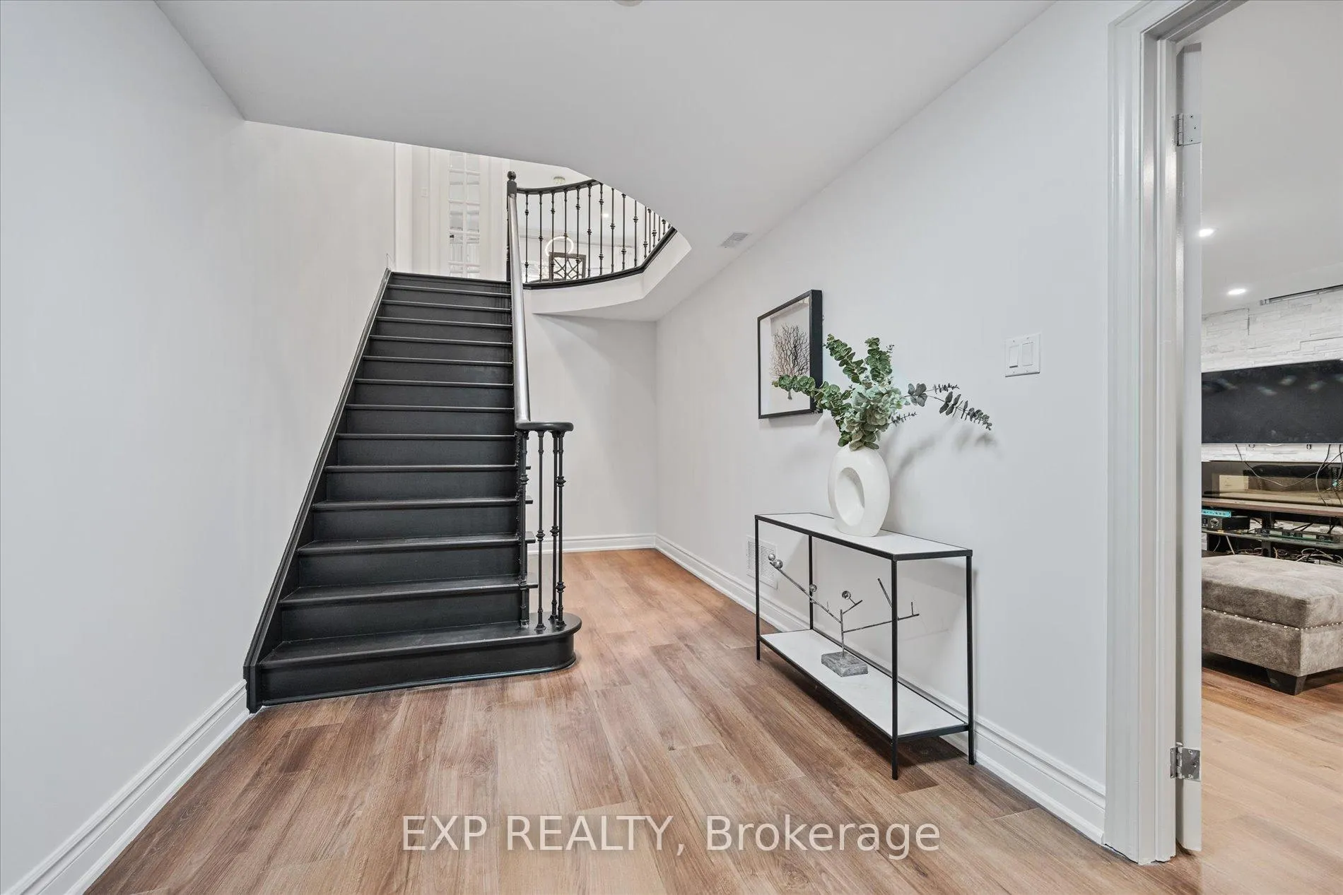 Photo 36 of 367 Calvert Road, Markham, Cachet — HOMEH