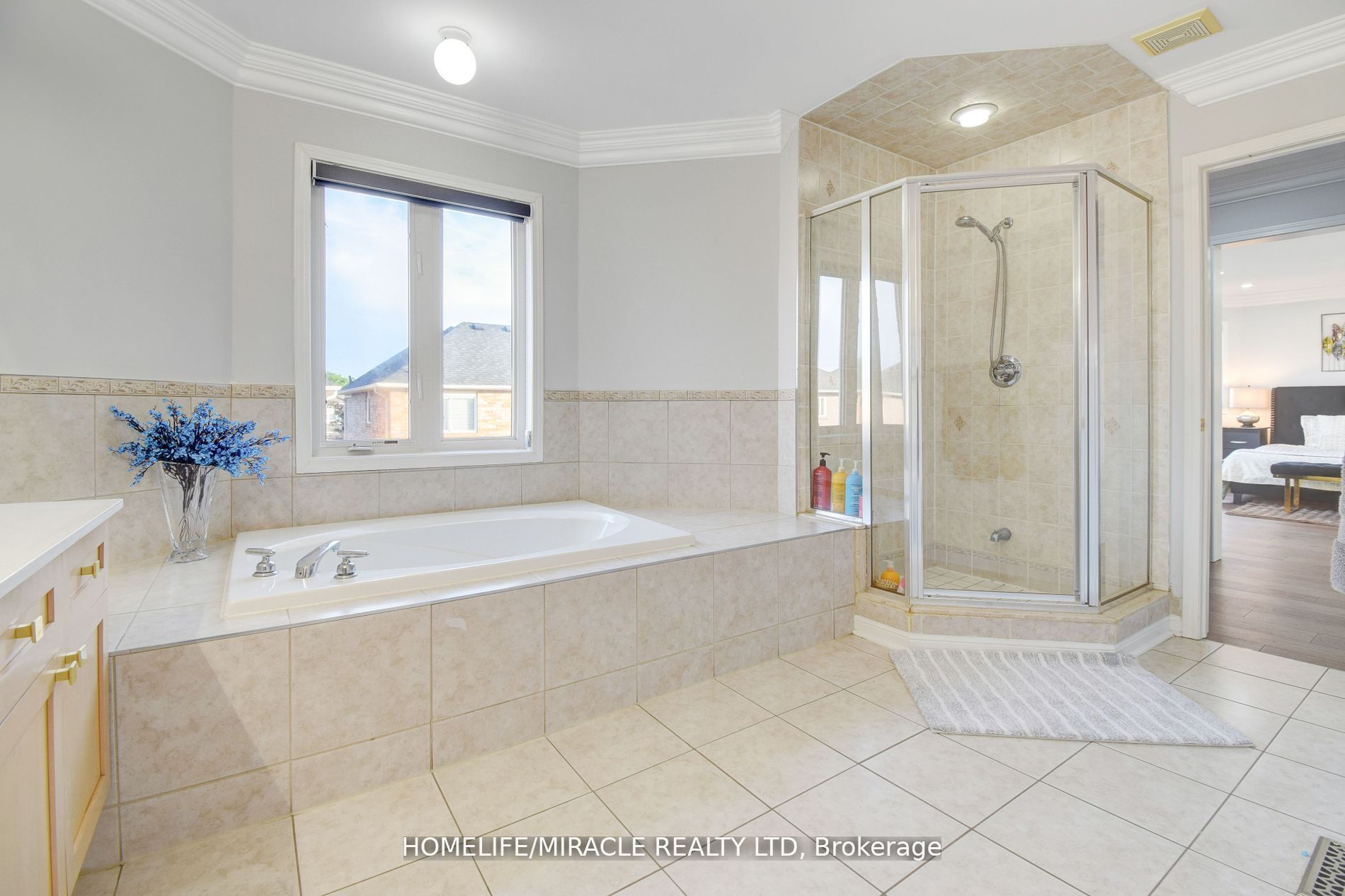 Photo 68 of 45 Williamson Drive, Brampton, Fletcher's Meadow — HOMEH