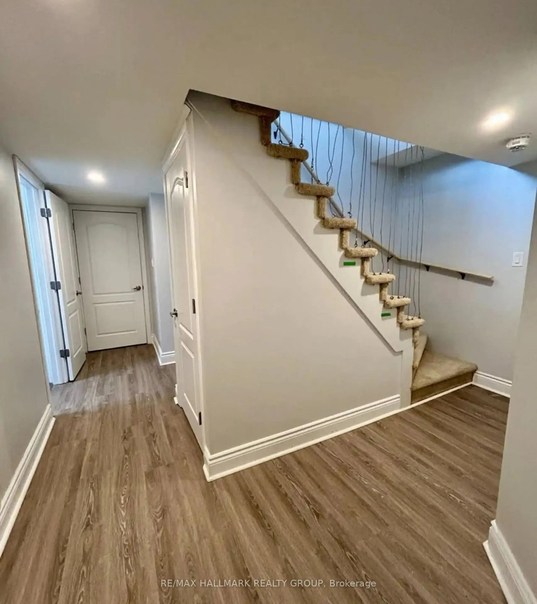 Photo 7 of Unit 4, 119 Hinton Avenue, Ottawa, Ottawa West — HOMEH
