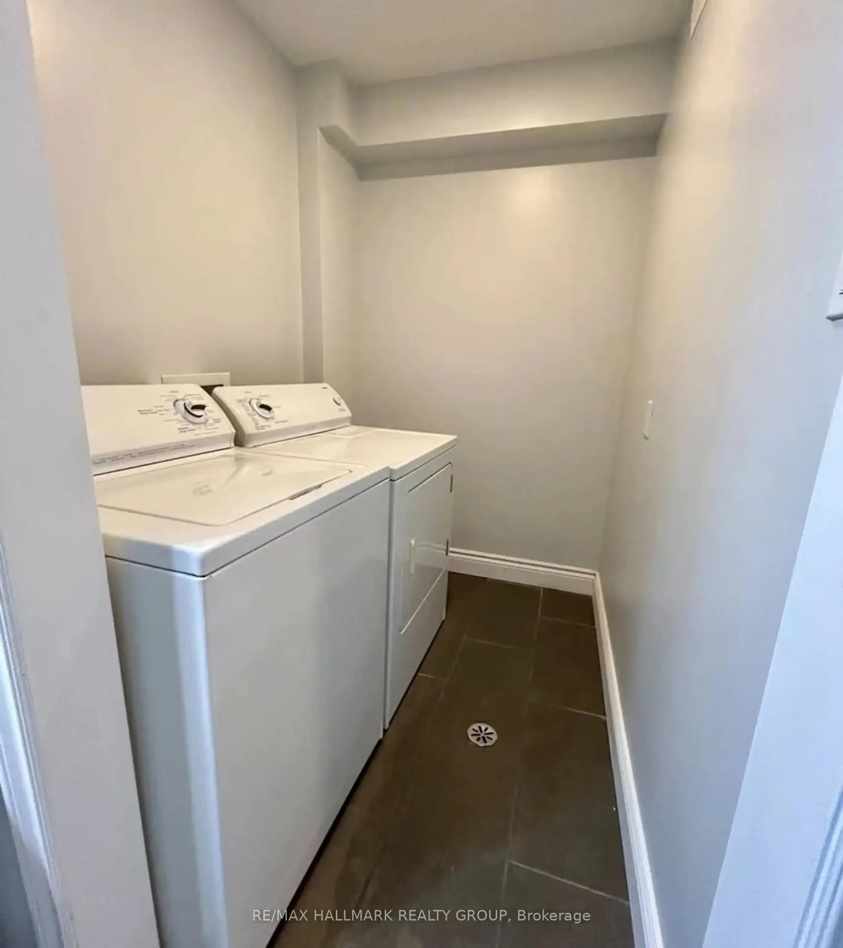Photo 18 of Unit 4, 119 Hinton Avenue, Ottawa, Ottawa West — HOMEH