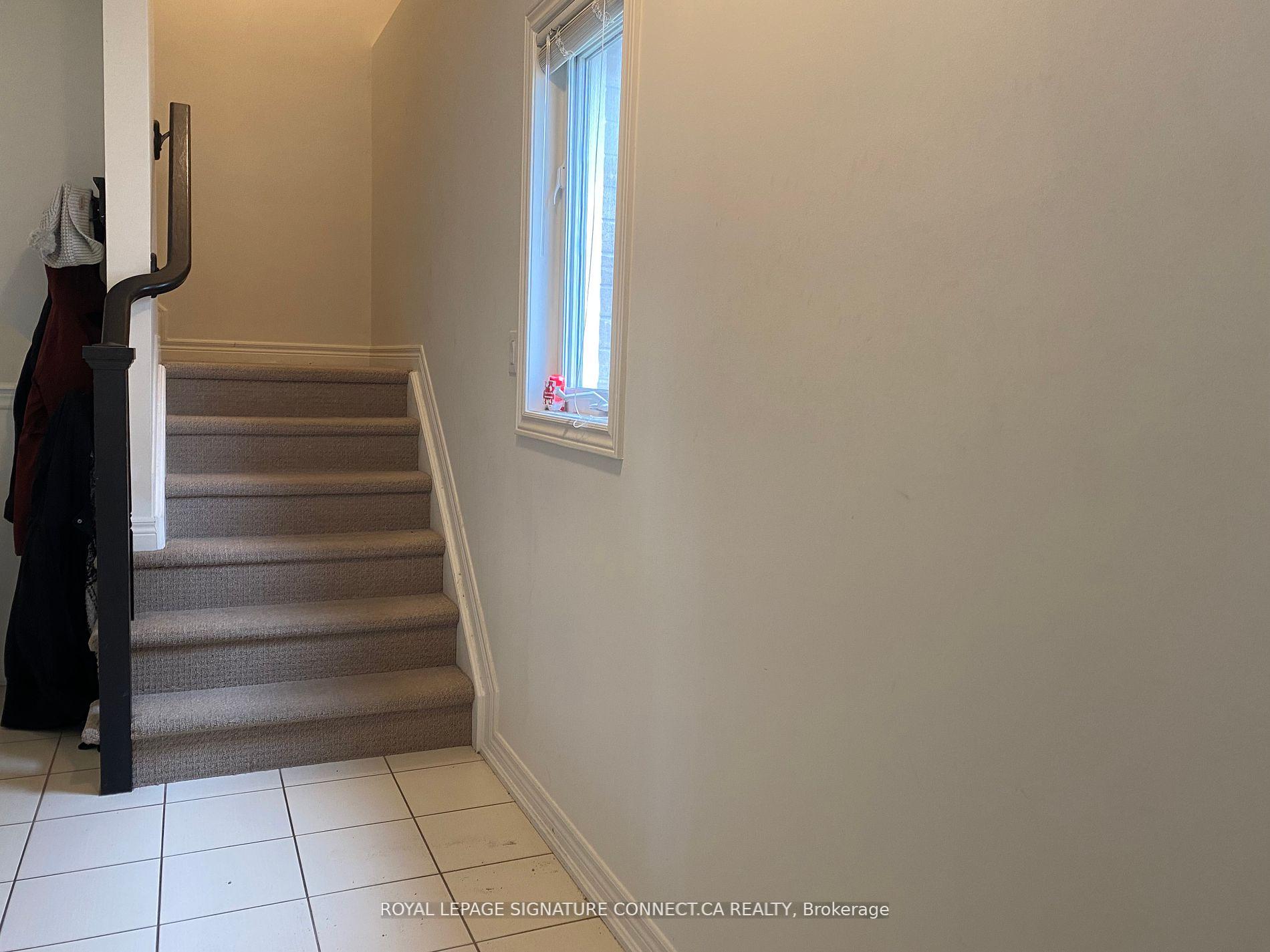 Photo 3 of 175 Winterberry Boulevard, Thorold, Confederation Heights — HOMEH