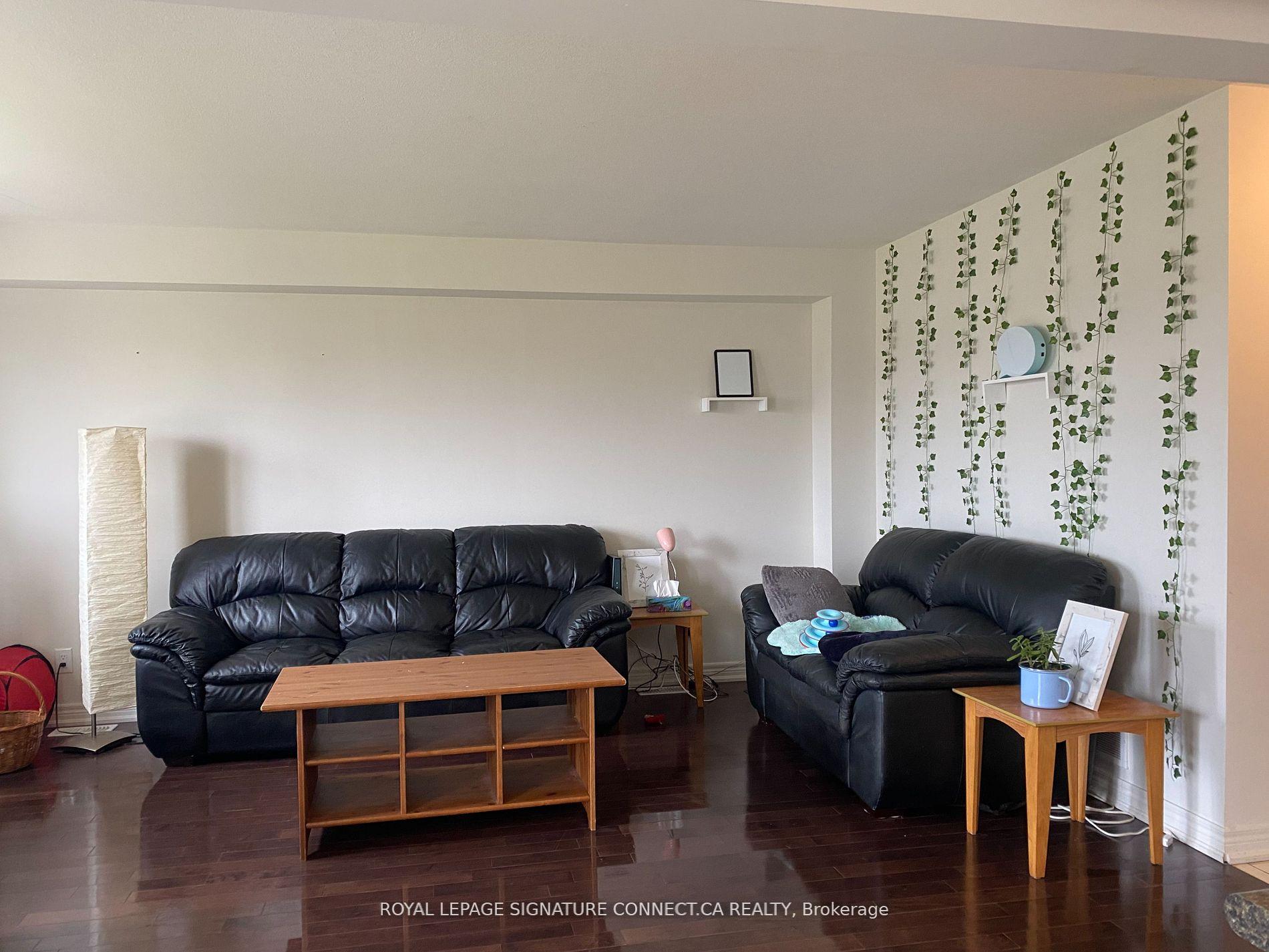 Photo 9 of 175 Winterberry Boulevard, Thorold, Confederation Heights — HOMEH