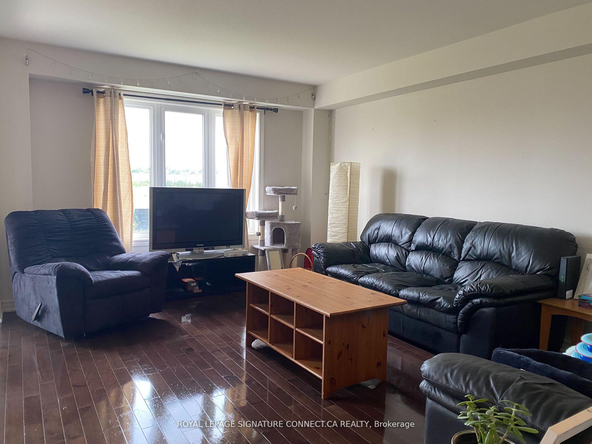 Photo 11 of 175 Winterberry Boulevard, Thorold, Confederation Heights — HOMEH