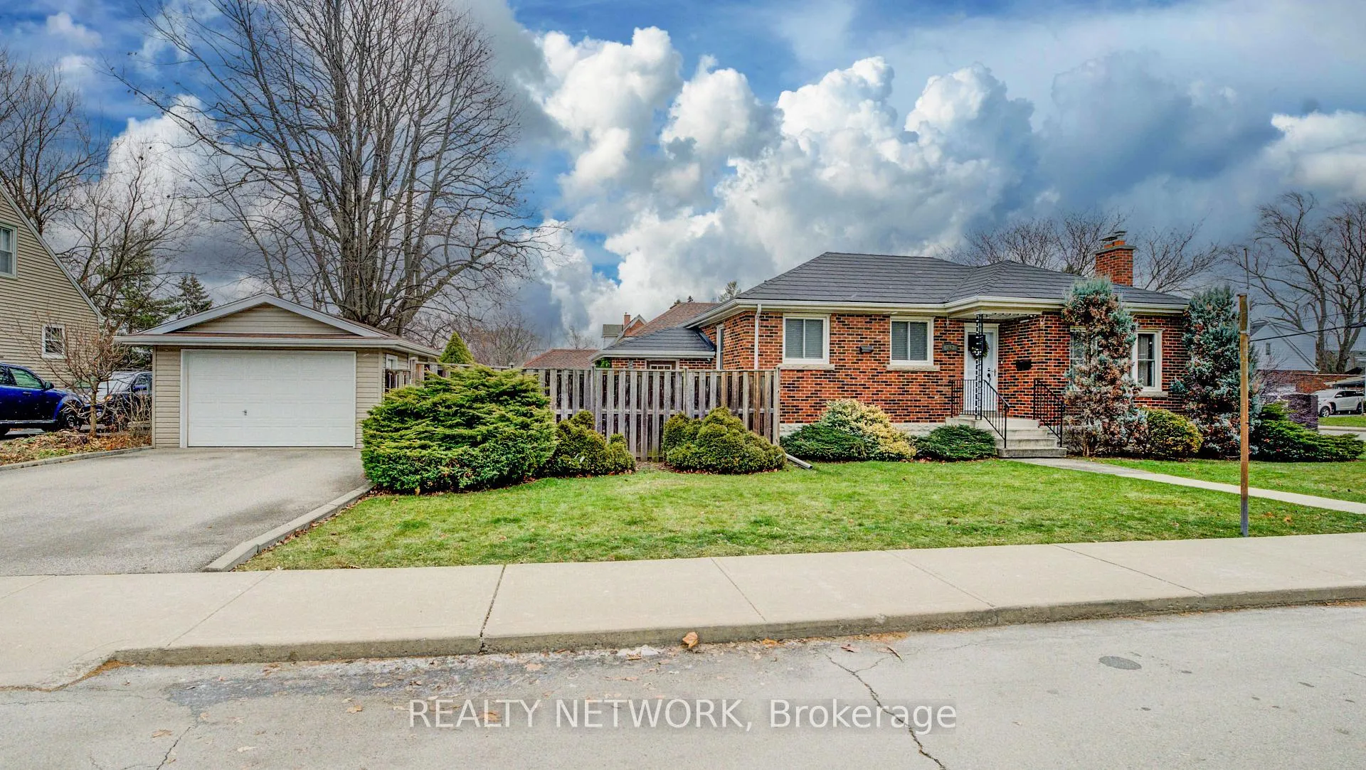 Photo 1 of 143 Rosedale Avenue, Hamilton, Rosedale — HOMEH