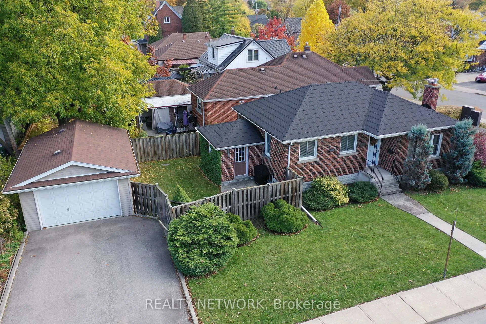 Photo 2 of 143 Rosedale Avenue, Hamilton, Rosedale — HOMEH