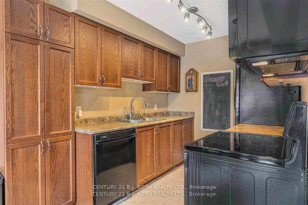Photo 8 of Unit 88, 24 Southwoods Crescent, Barrie, Holly — HOMEH