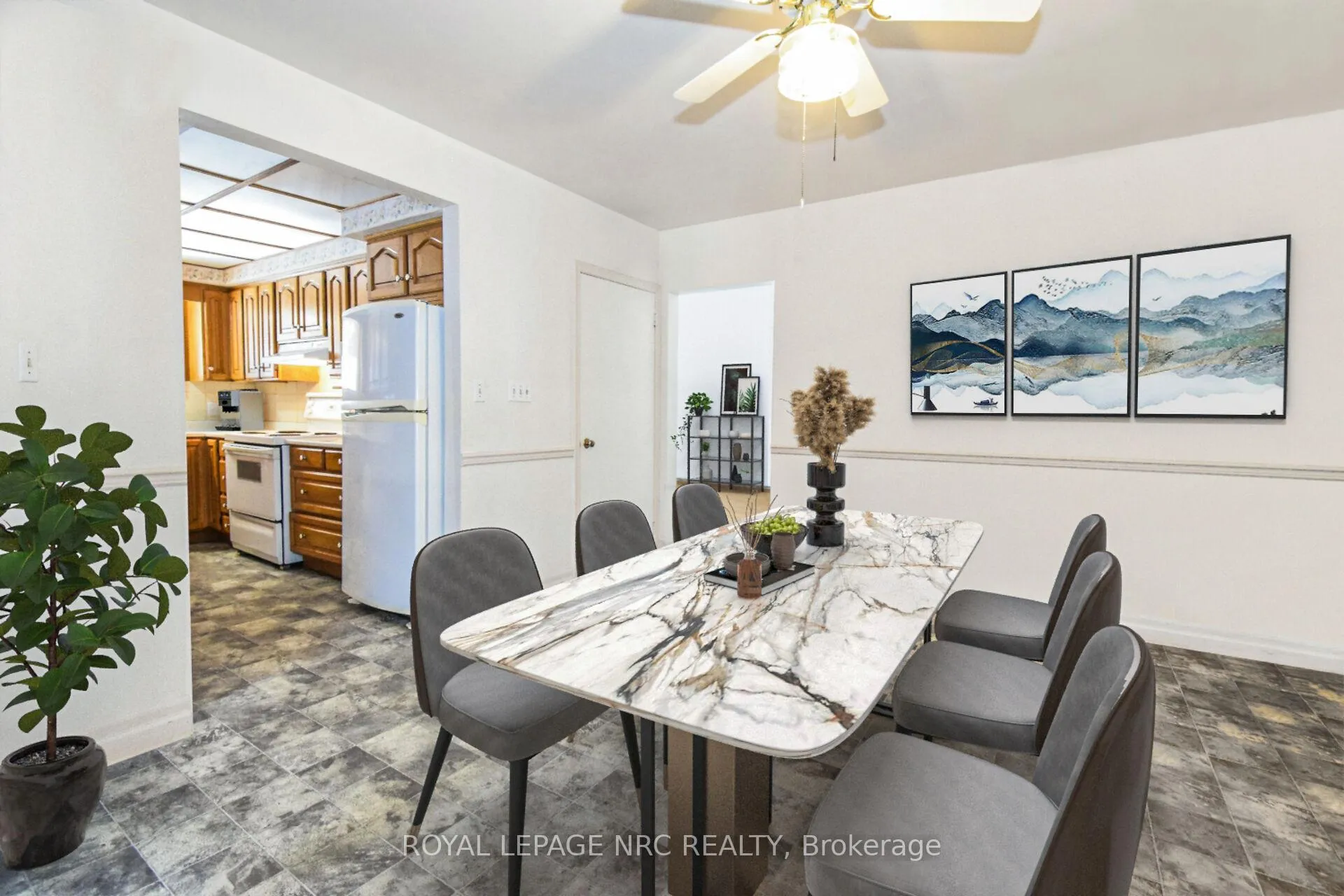 Photo 17 of 13 Westmount Crescent, Welland, Prince Charles — HOMEH