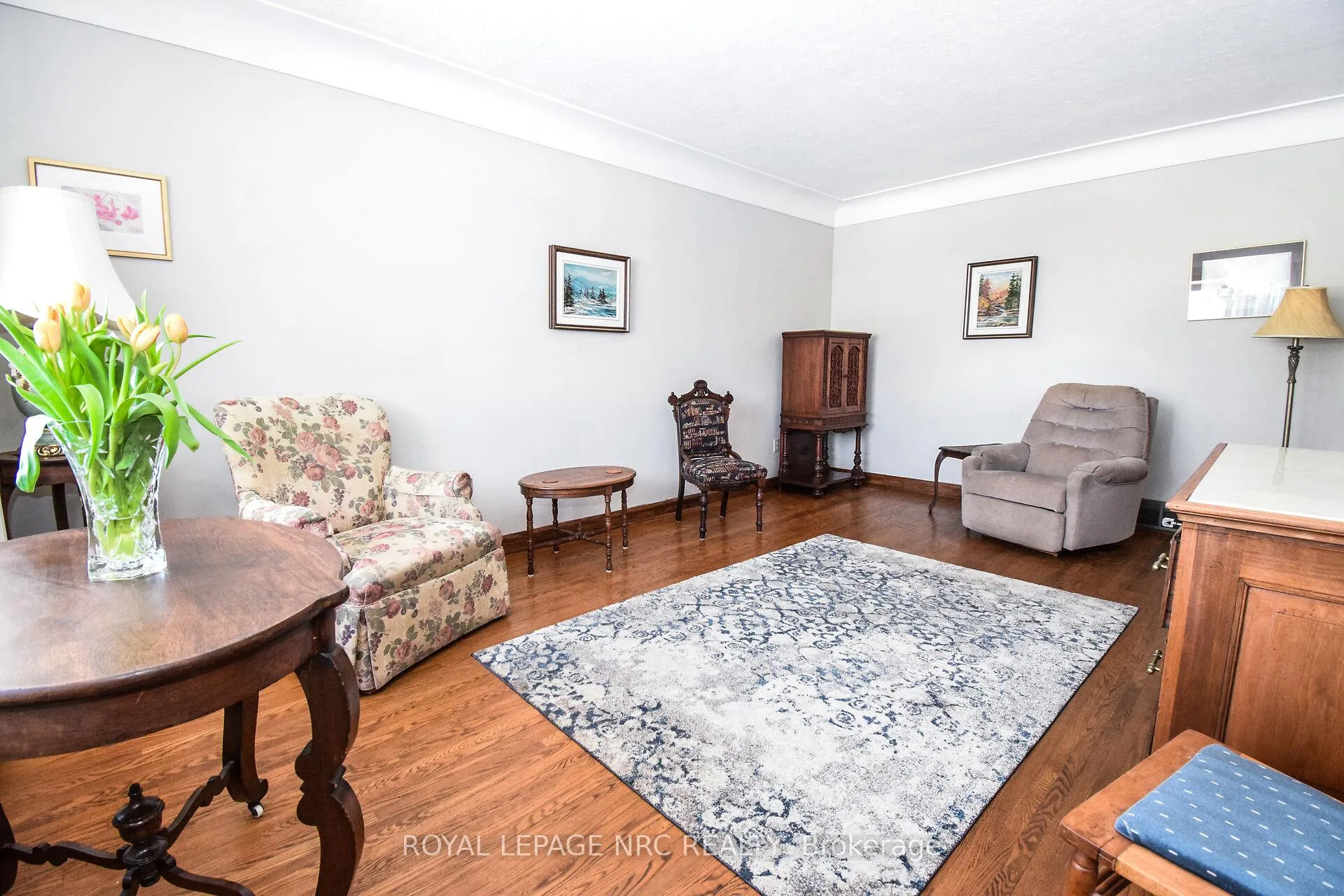 Photo 20 of 13 Westmount Crescent, Welland, Prince Charles — HOMEH