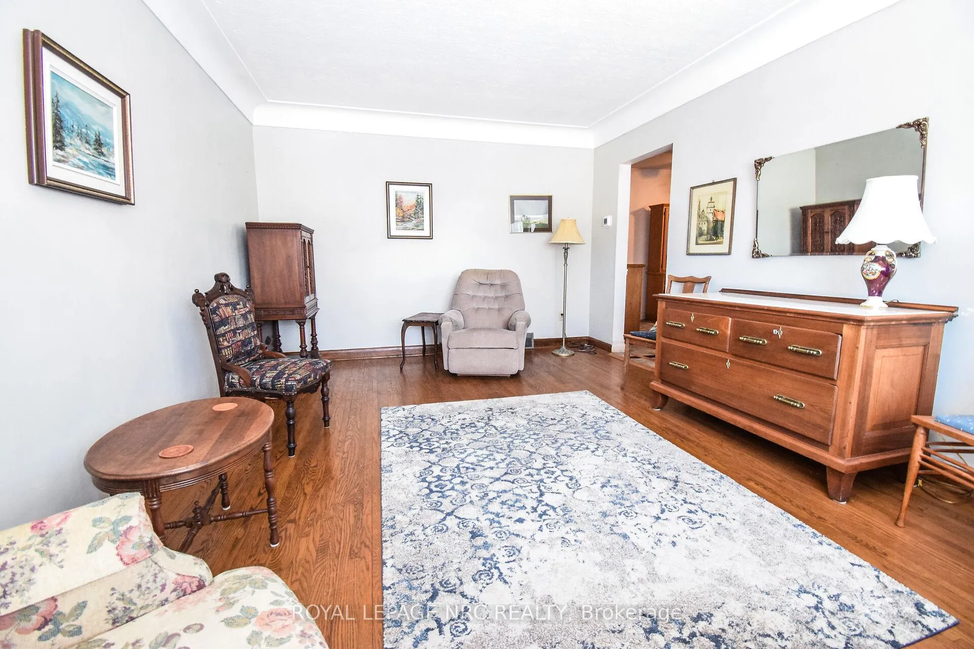 Photo 21 of 13 Westmount Crescent, Welland, Prince Charles — HOMEH