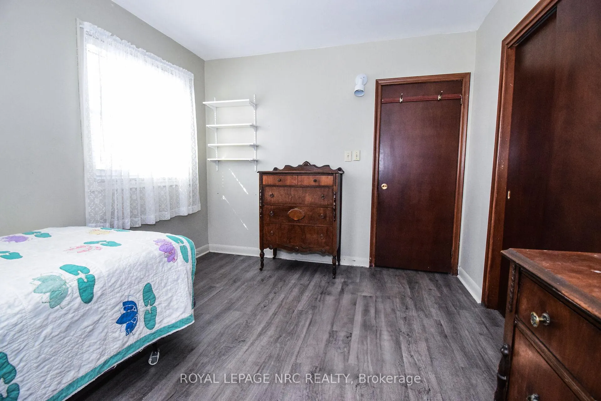 Photo 26 of 13 Westmount Crescent, Welland, Prince Charles — HOMEH
