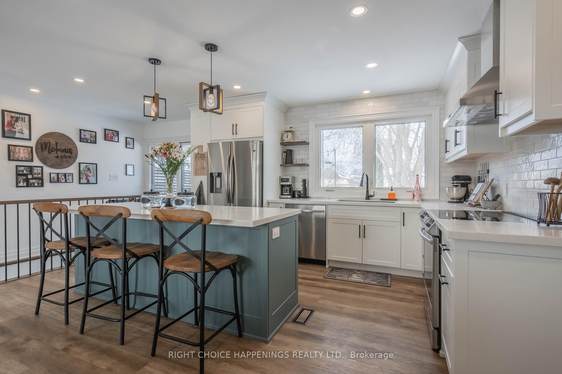Photo 3 of 14 Thompson Avenue, Thorold, Thorold Downtown — HOMEH