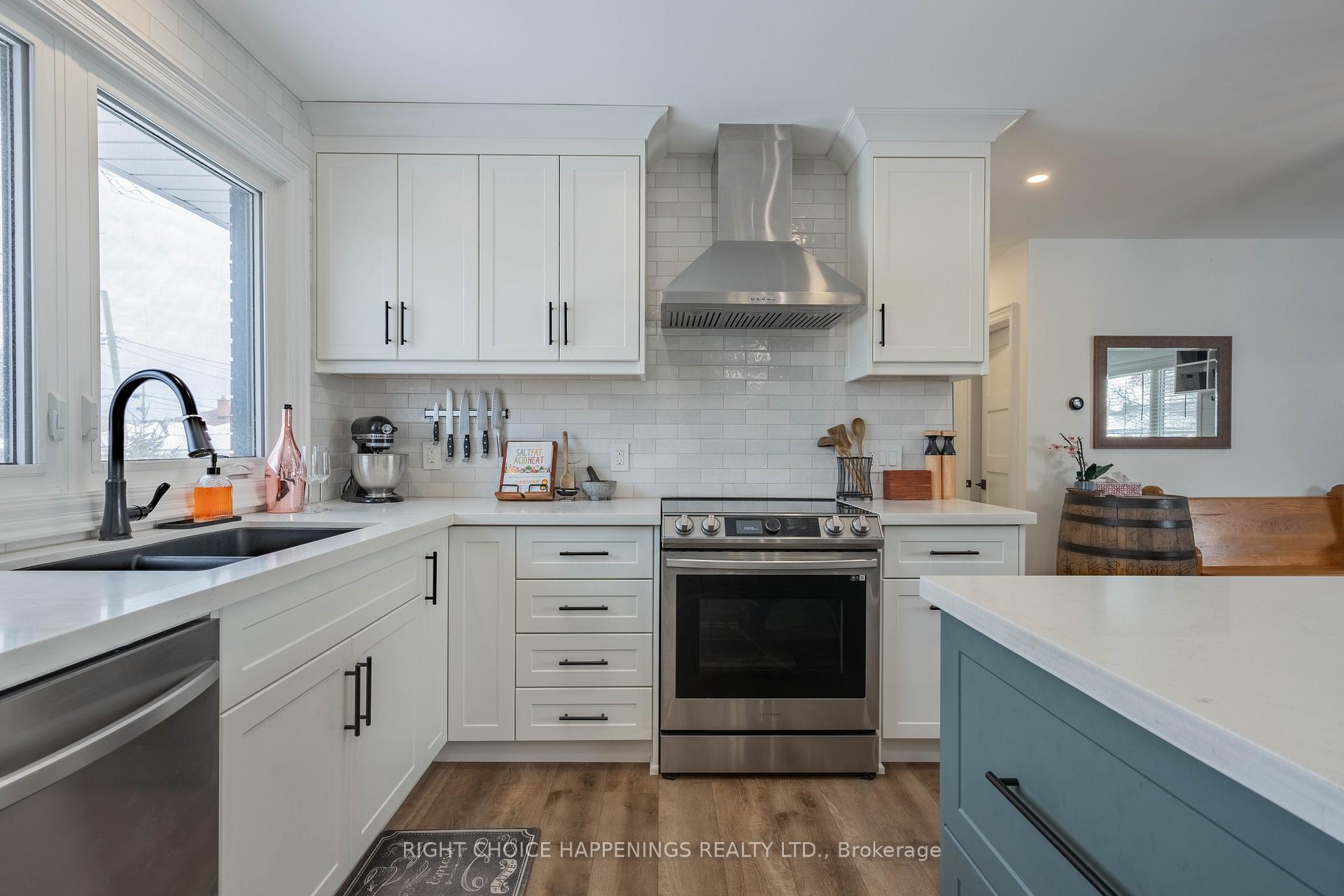Photo 4 of 14 Thompson Avenue, Thorold, Thorold Downtown — HOMEH