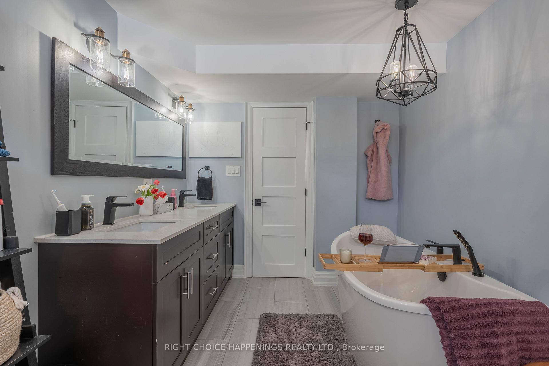 Photo 13 of 14 Thompson Avenue, Thorold, Thorold Downtown — HOMEH