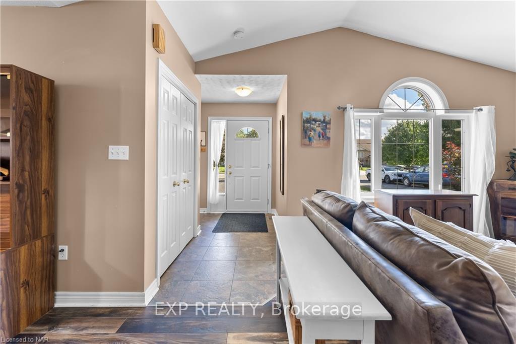 Photo 6 of 55 Thorold Avenue, Thorold, Port Robinson — HOMEH