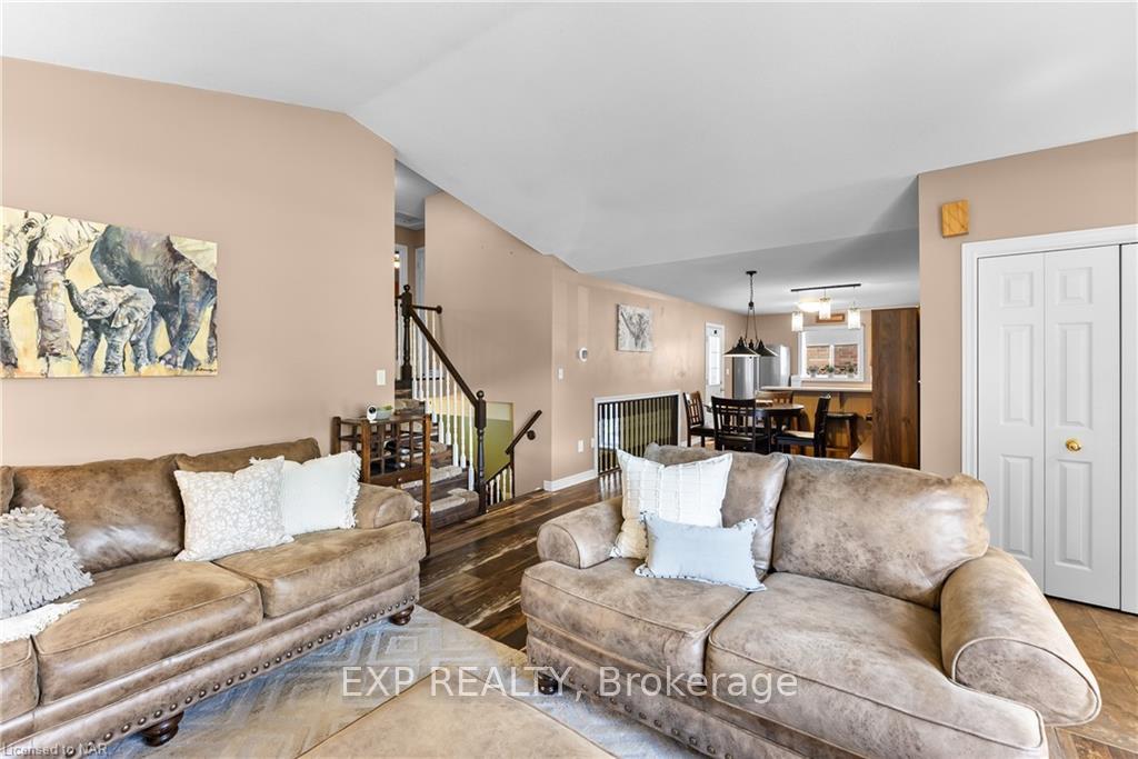 Photo 10 of 55 Thorold Avenue, Thorold, Port Robinson — HOMEH