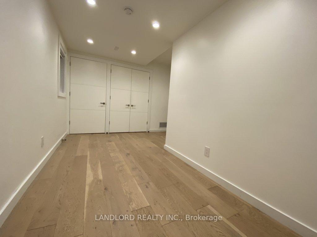 Photo 13 of Unit Upper, 182 Grace Street, Toronto, Palmerston-Little Italy — HOMEH