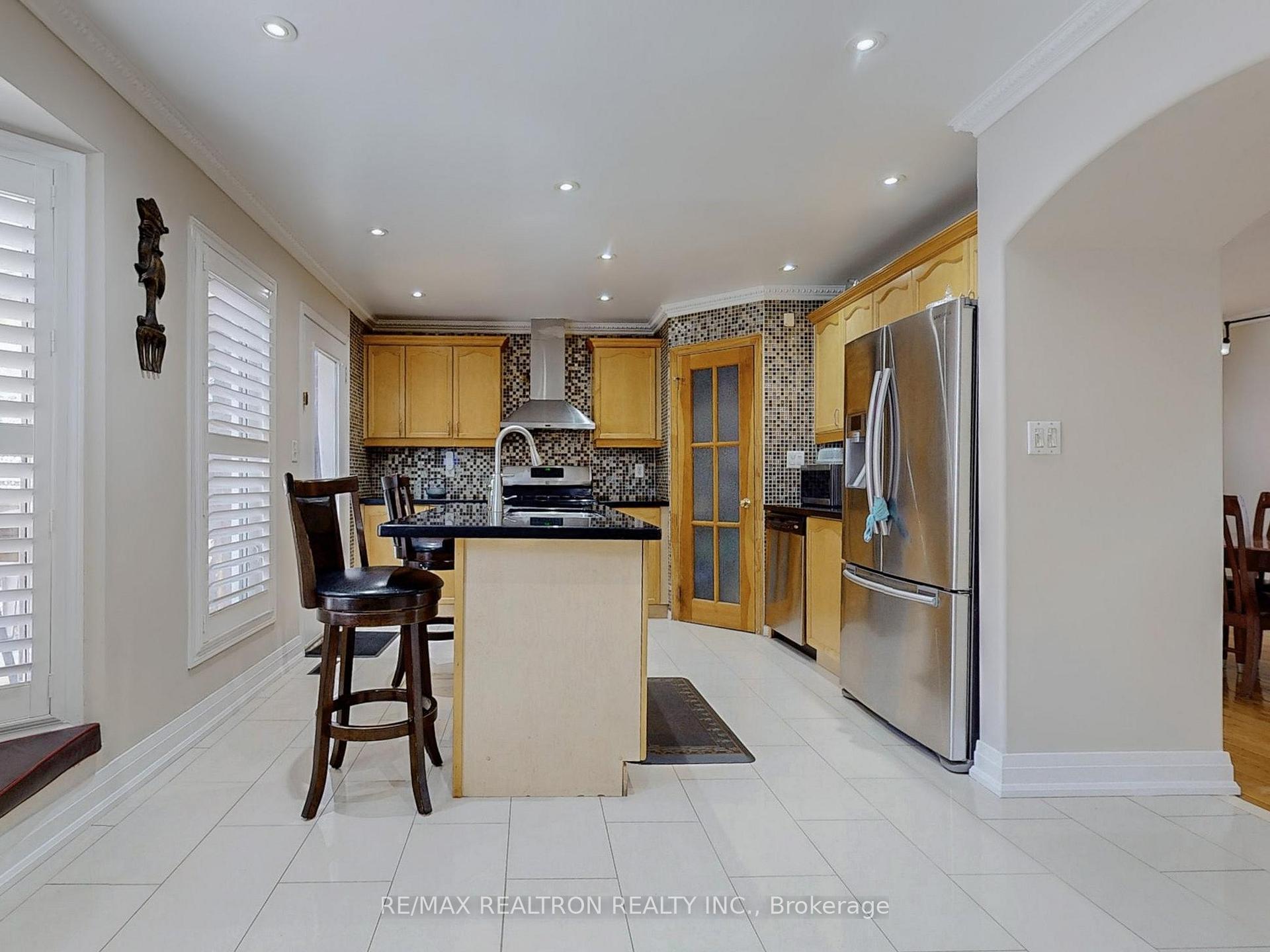 Photo 13 of 47 Skipperhill Crescent, Scarborough, Rouge — HOMEH