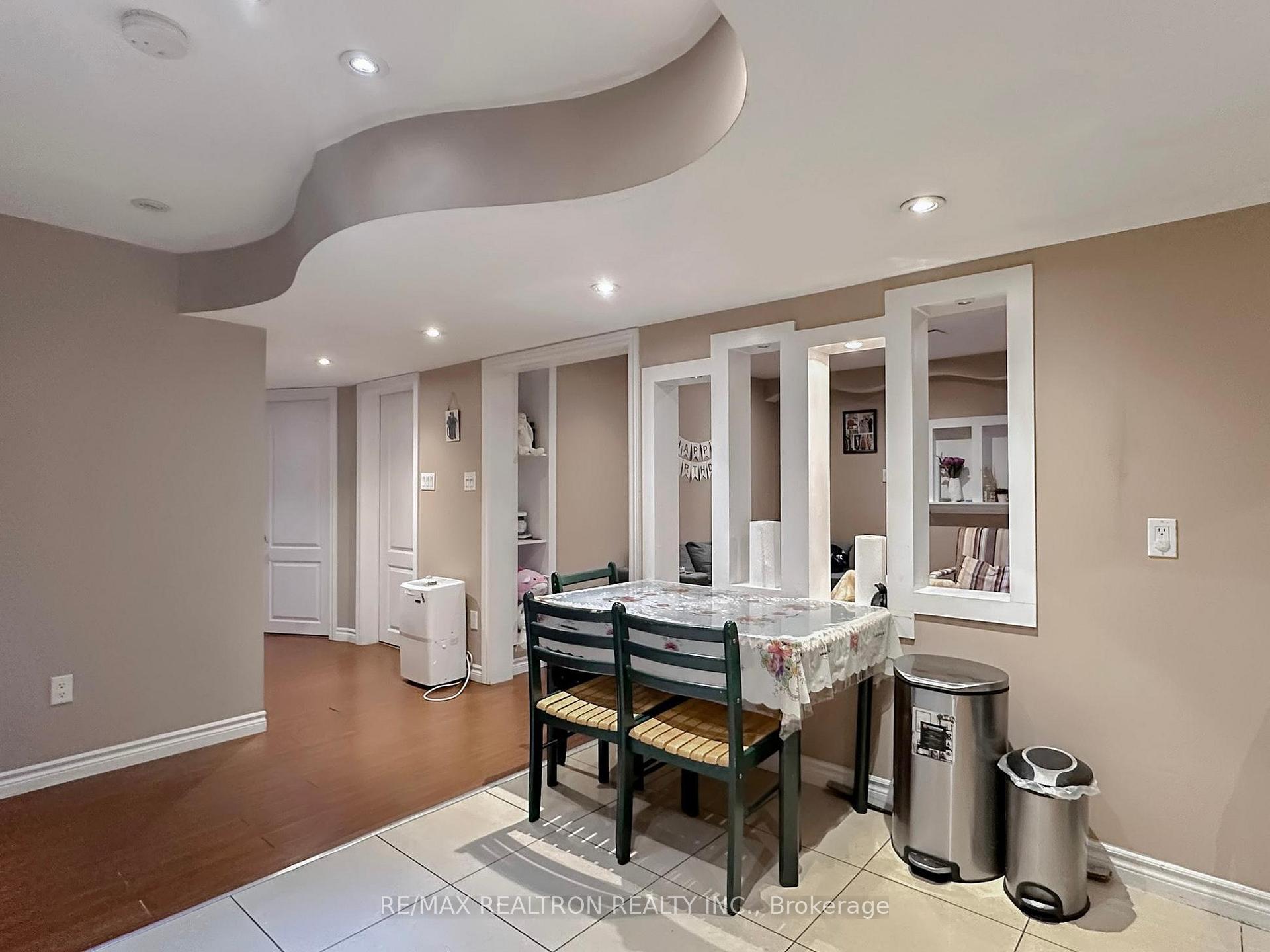 Photo 39 of 47 Skipperhill Crescent, Scarborough, Rouge — HOMEH