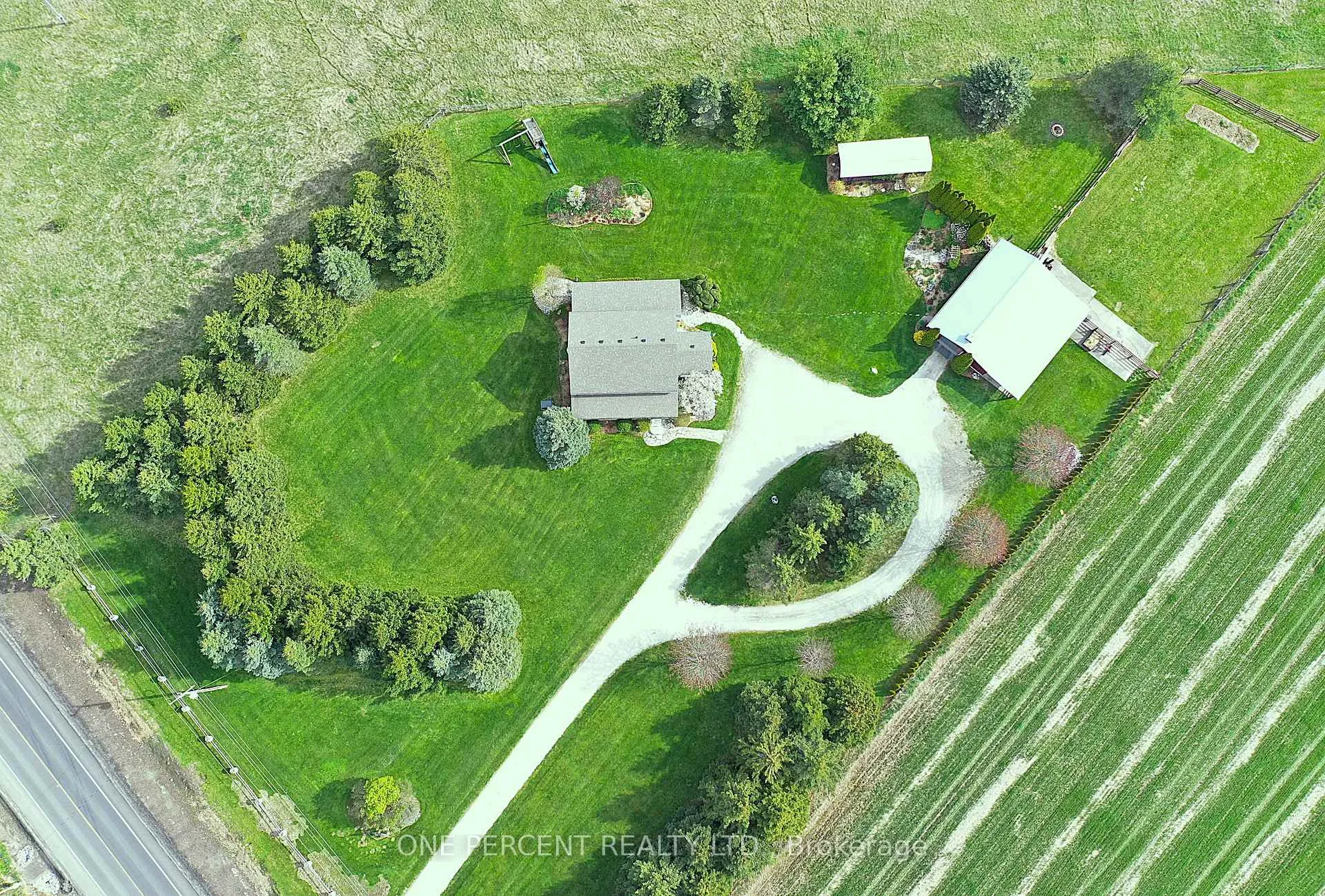 Photo 5 of 18234 Mississauga Road, Caledon, Rural Caledon — HOMEH