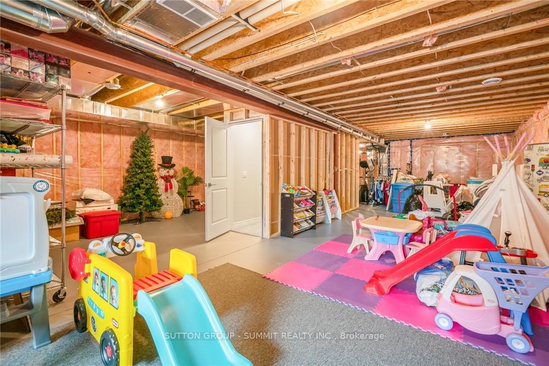 Photo 33 of 51 Campbell Street, Thorold, Hurricane/Merrittville — HOMEH
