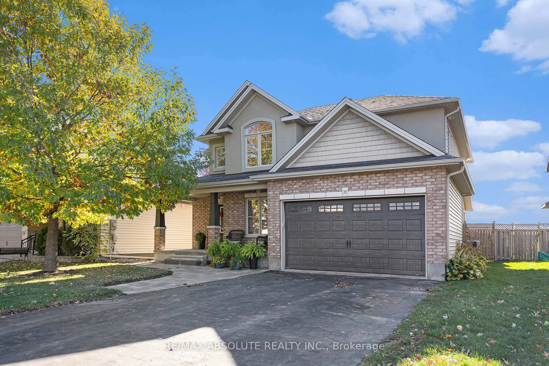 Photo 2 of 205 Arthur Street, Arnprior — HOMEH