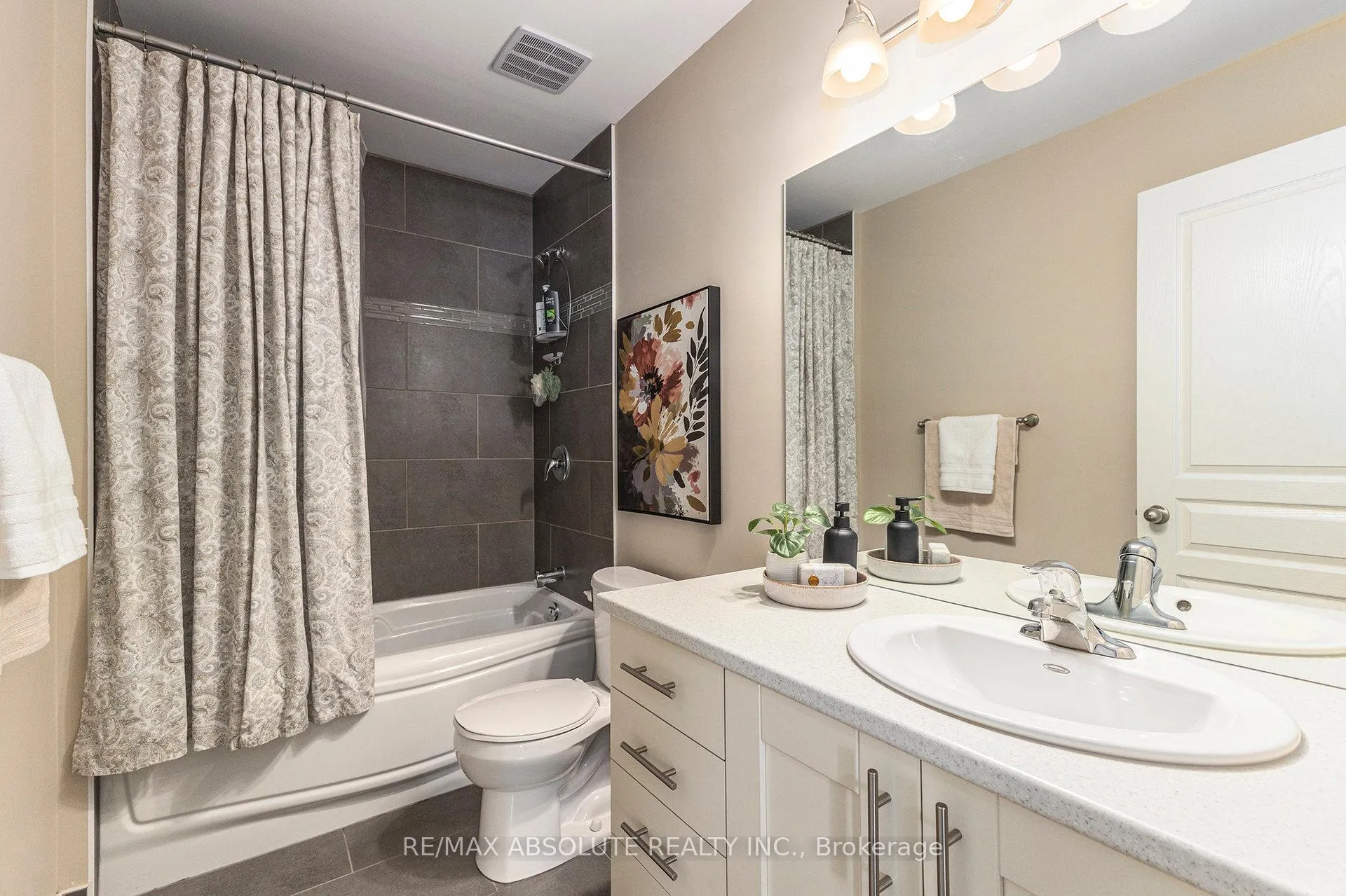 Photo 24 of 205 Arthur Street, Arnprior — HOMEH