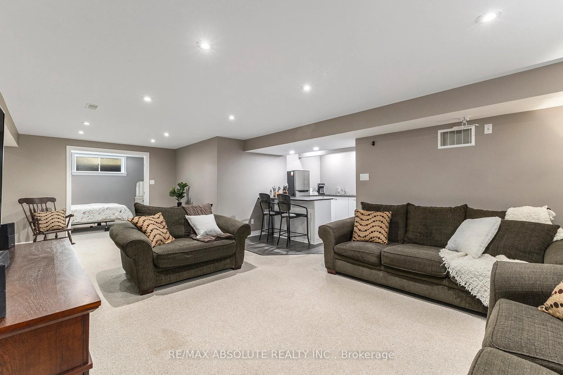 Photo 25 of 205 Arthur Street, Arnprior — HOMEH