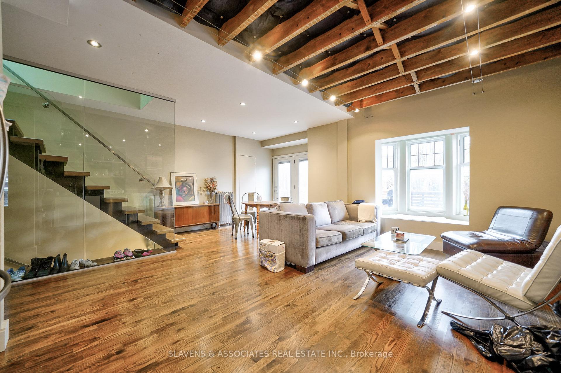 Photo 2 of Unit Upper, 565 Markham Street, Toronto, Palmerston-Little Italy — HOMEH