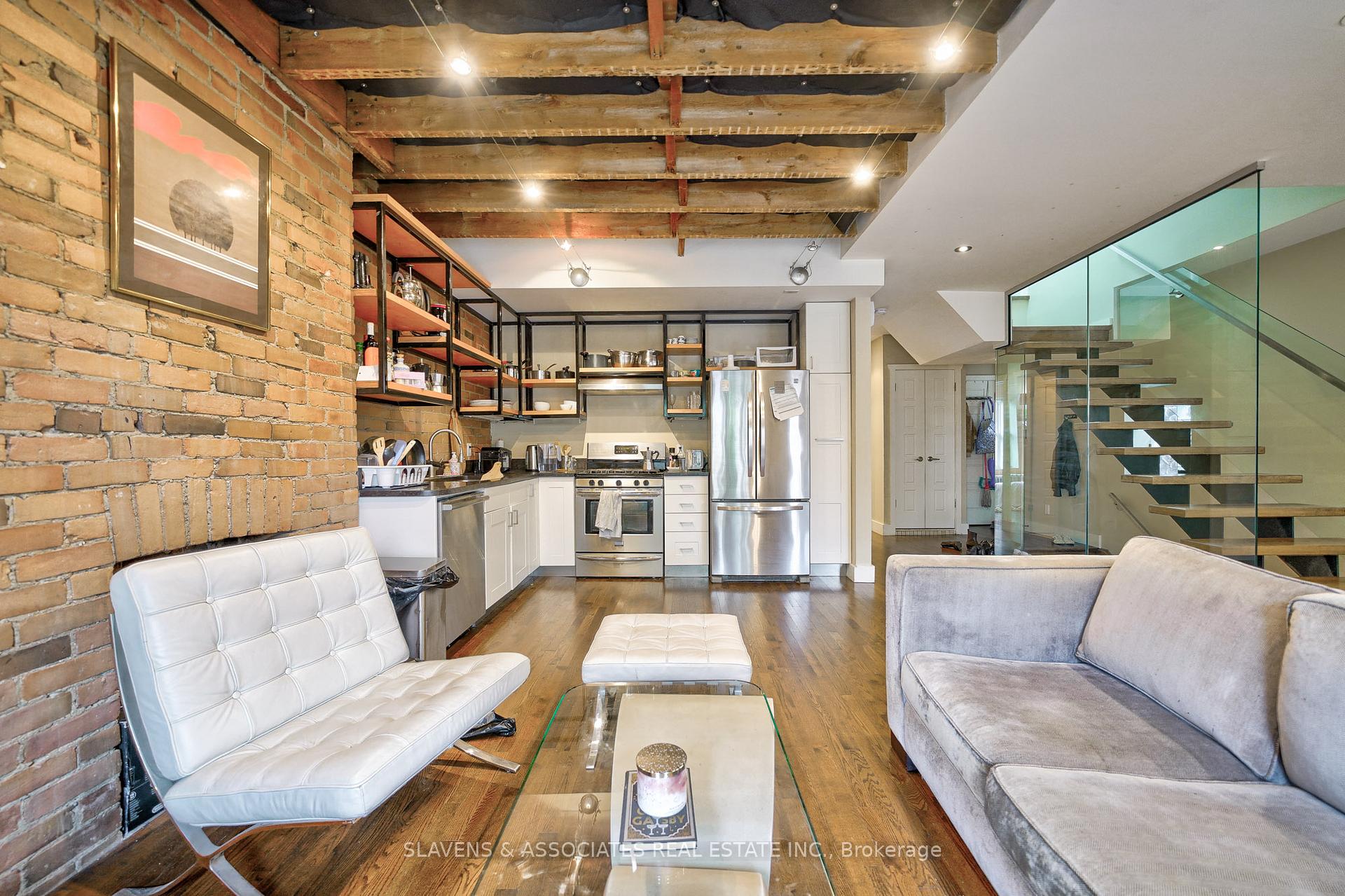 Photo 6 of Unit Upper, 565 Markham Street, Toronto, Palmerston-Little Italy — HOMEH