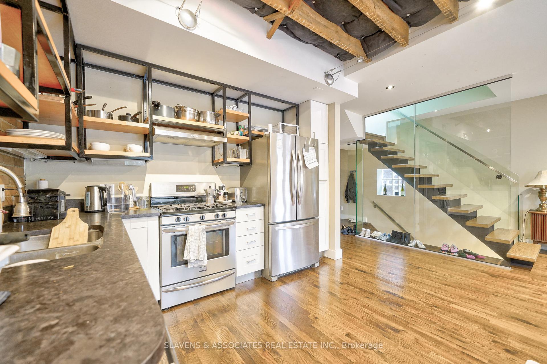 Photo 11 of Unit Upper, 565 Markham Street, Toronto, Palmerston-Little Italy — HOMEH
