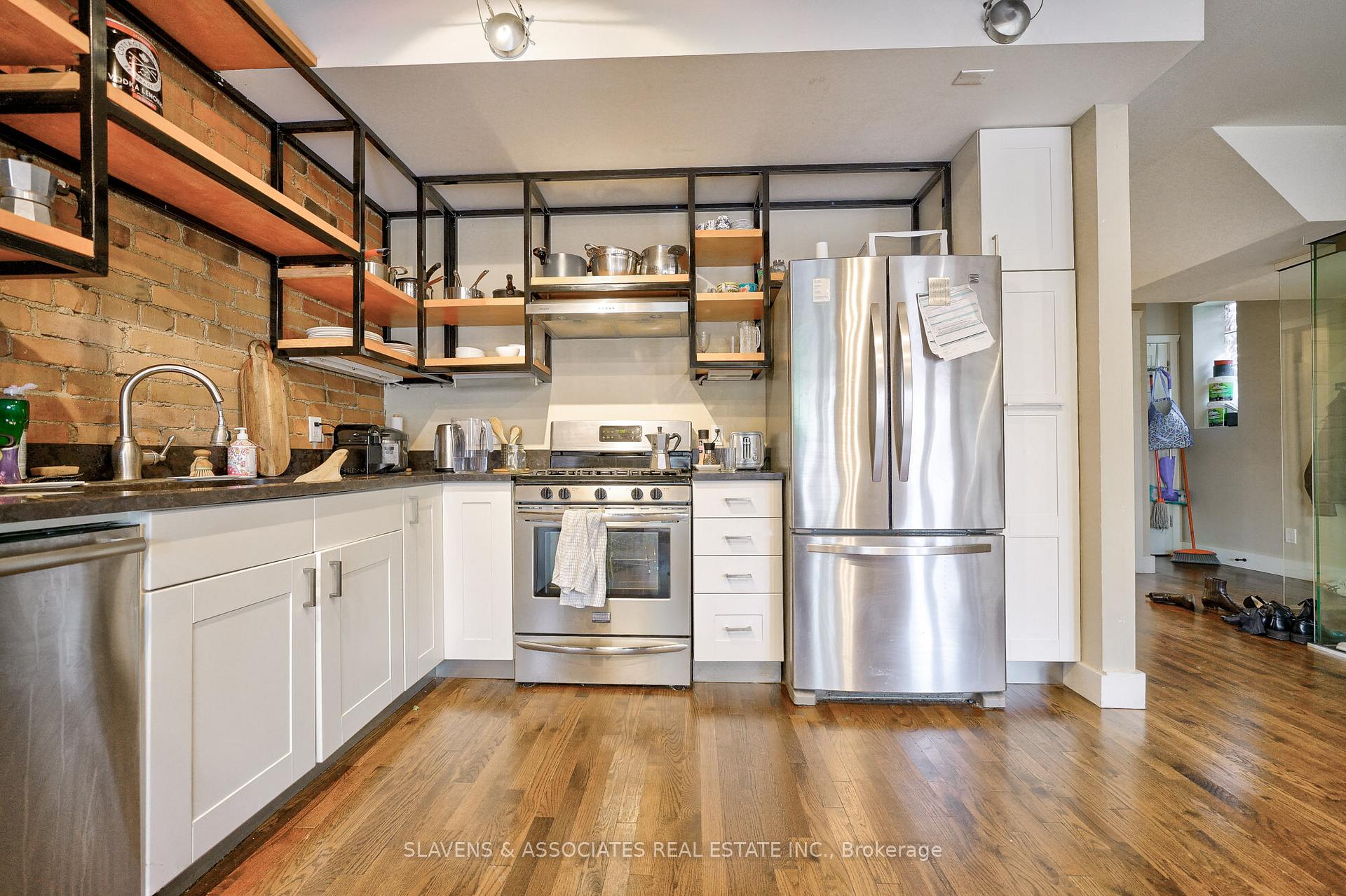 Photo 13 of Unit Upper, 565 Markham Street, Toronto, Palmerston-Little Italy — HOMEH