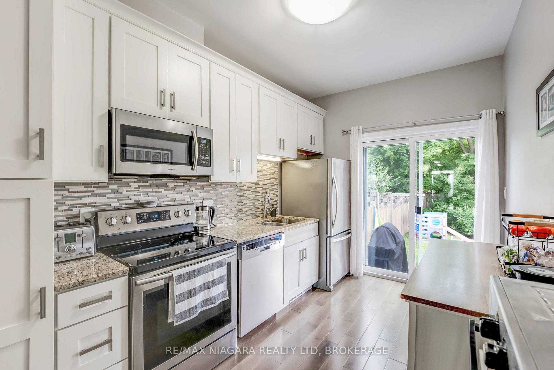 Photo 1 of Unit B, 90 Ormond Street, Thorold, Thorold Downtown — HOMEH