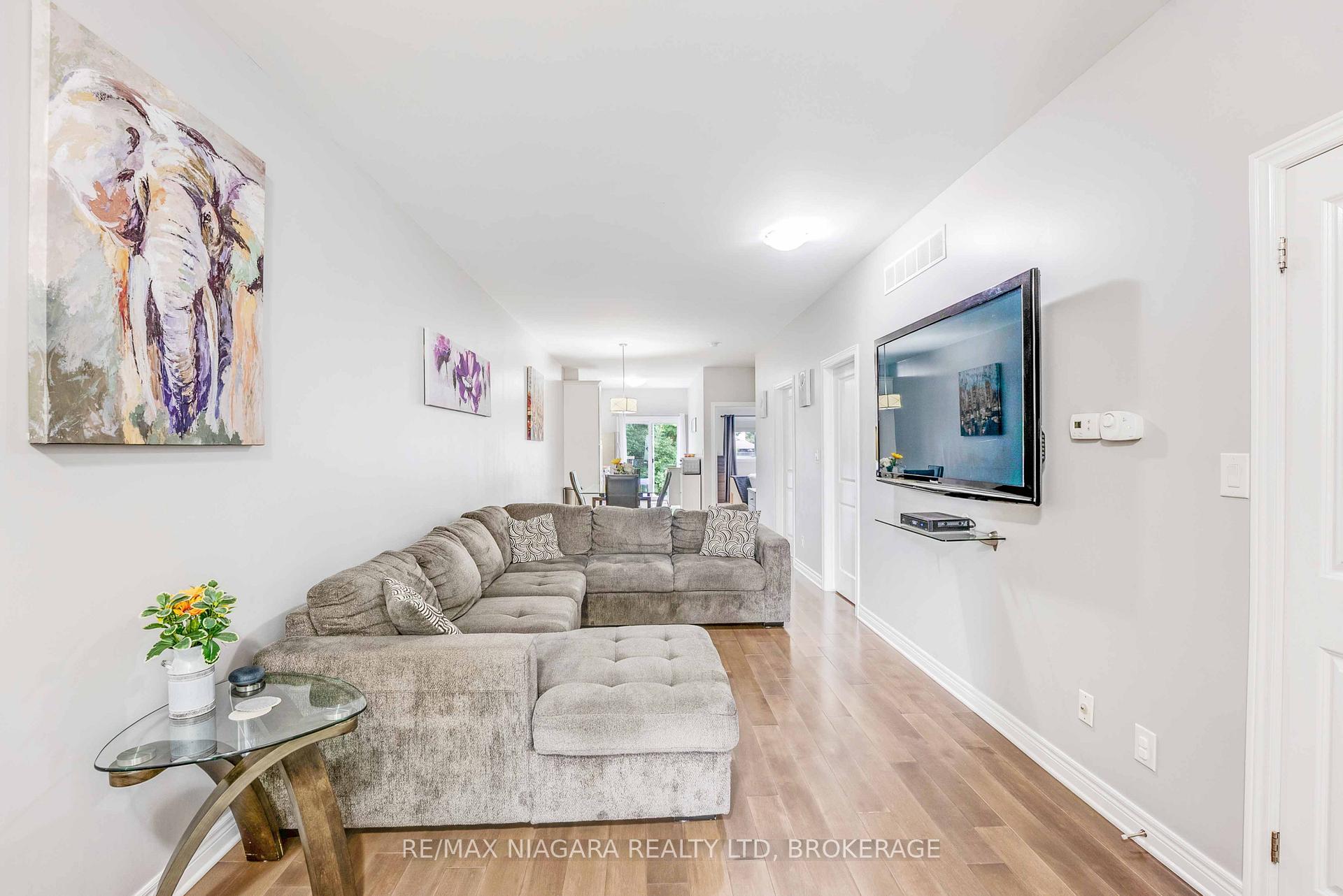 Photo 6 of Unit B, 90 Ormond Street, Thorold, Thorold Downtown — HOMEH