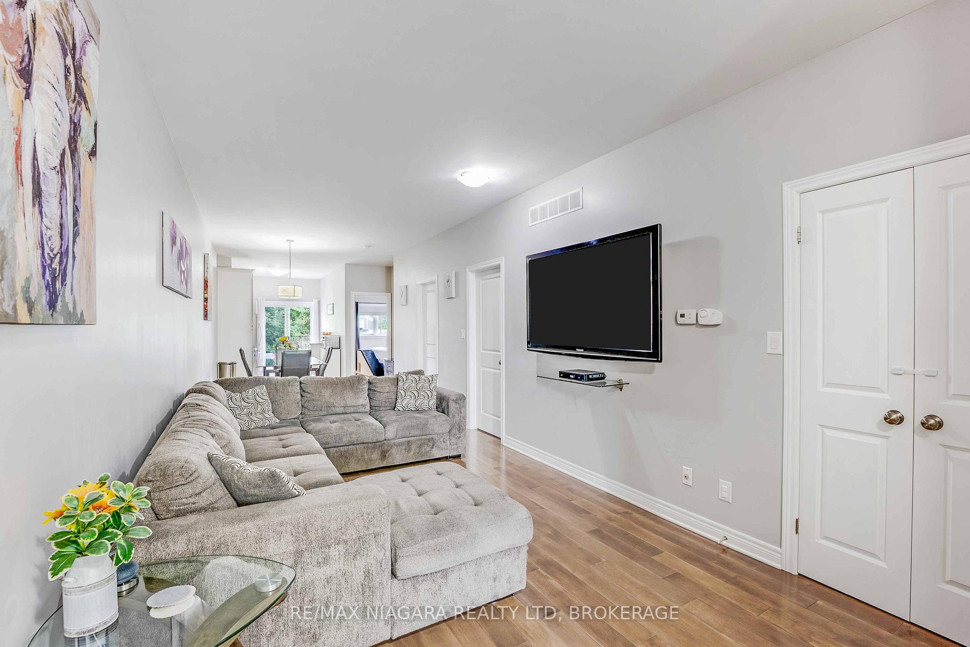 Photo 7 of Unit B, 90 Ormond Street, Thorold, Thorold Downtown — HOMEH