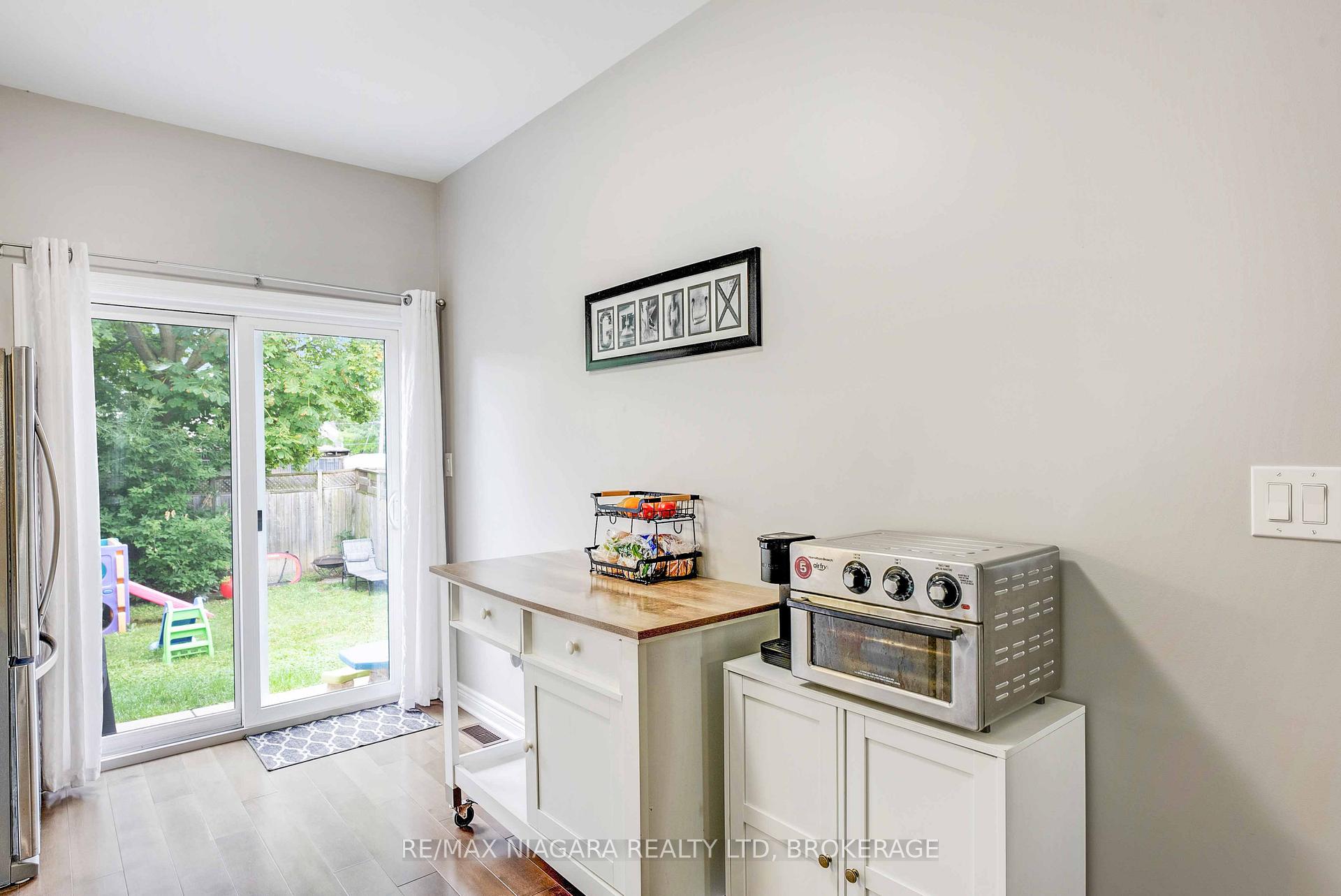 Photo 16 of Unit B, 90 Ormond Street, Thorold, Thorold Downtown — HOMEH